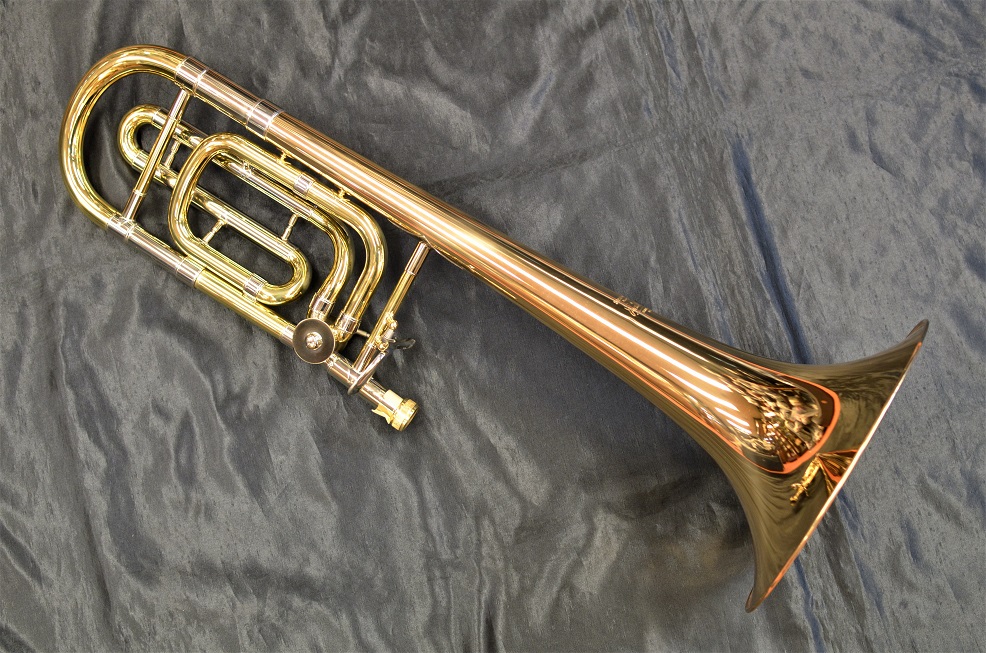 Bach 50B2LOGL バストロンボーン Bach 50B2 イエローブラスベル ラッカー仕上げ バストロンボーン