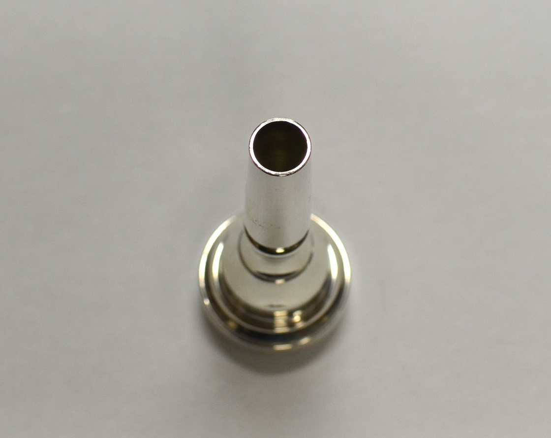 委託品フリューゲルホルン用マウスピース GIARDINELLI 7FL